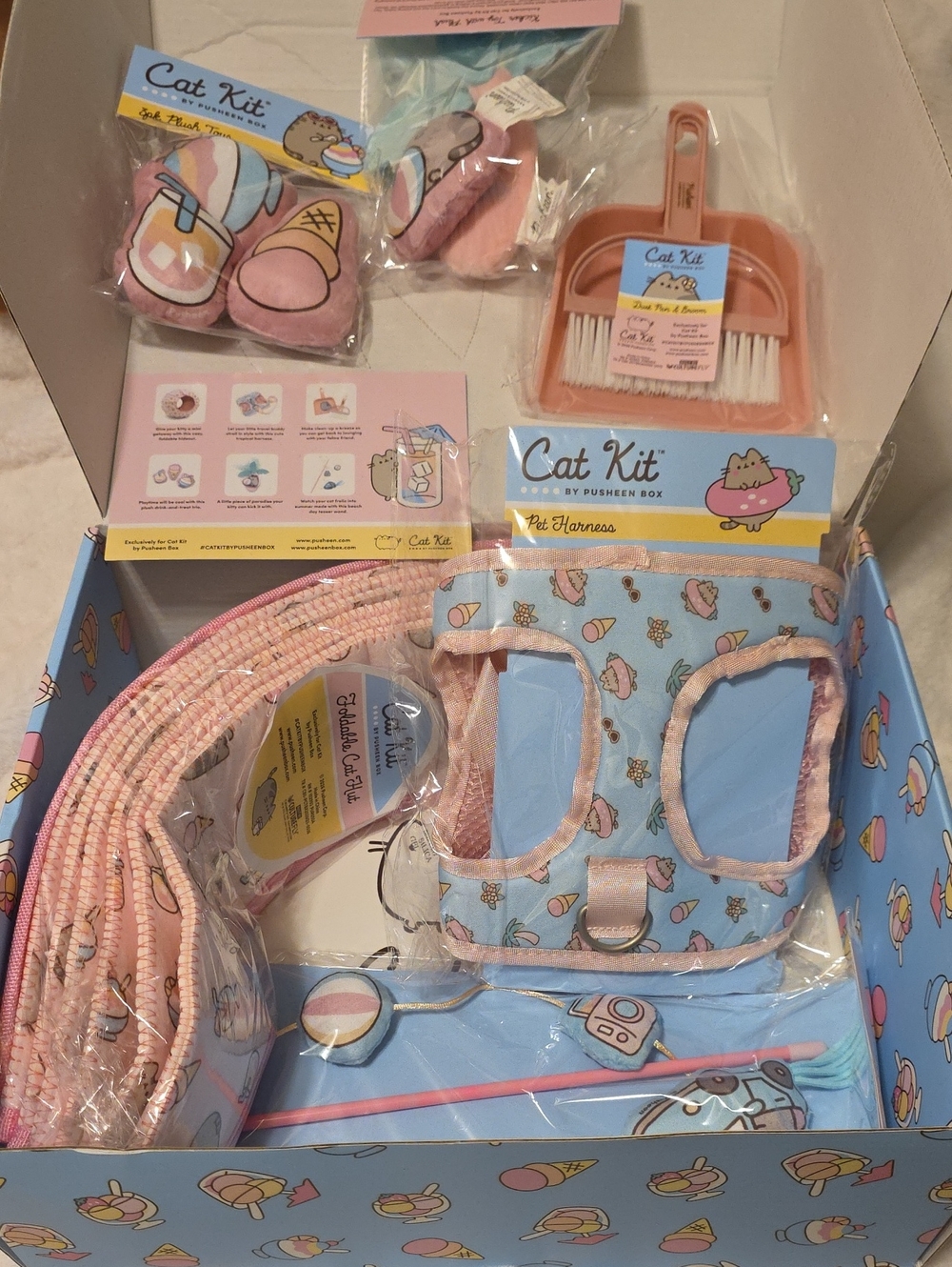 Pusheen Summer Cat Kit 2026 NEW